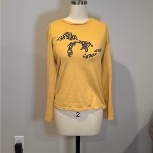 Jones & Mitchell Yellow Michigan Lakes Top
